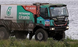 РАЛЛИ «ШЕЛКОВЫЙ ПУТЬ 2017»: IVECO снова оказалась на подиуме благодаря голландцу Тону Ван Генугтену и его Trakker Evolution